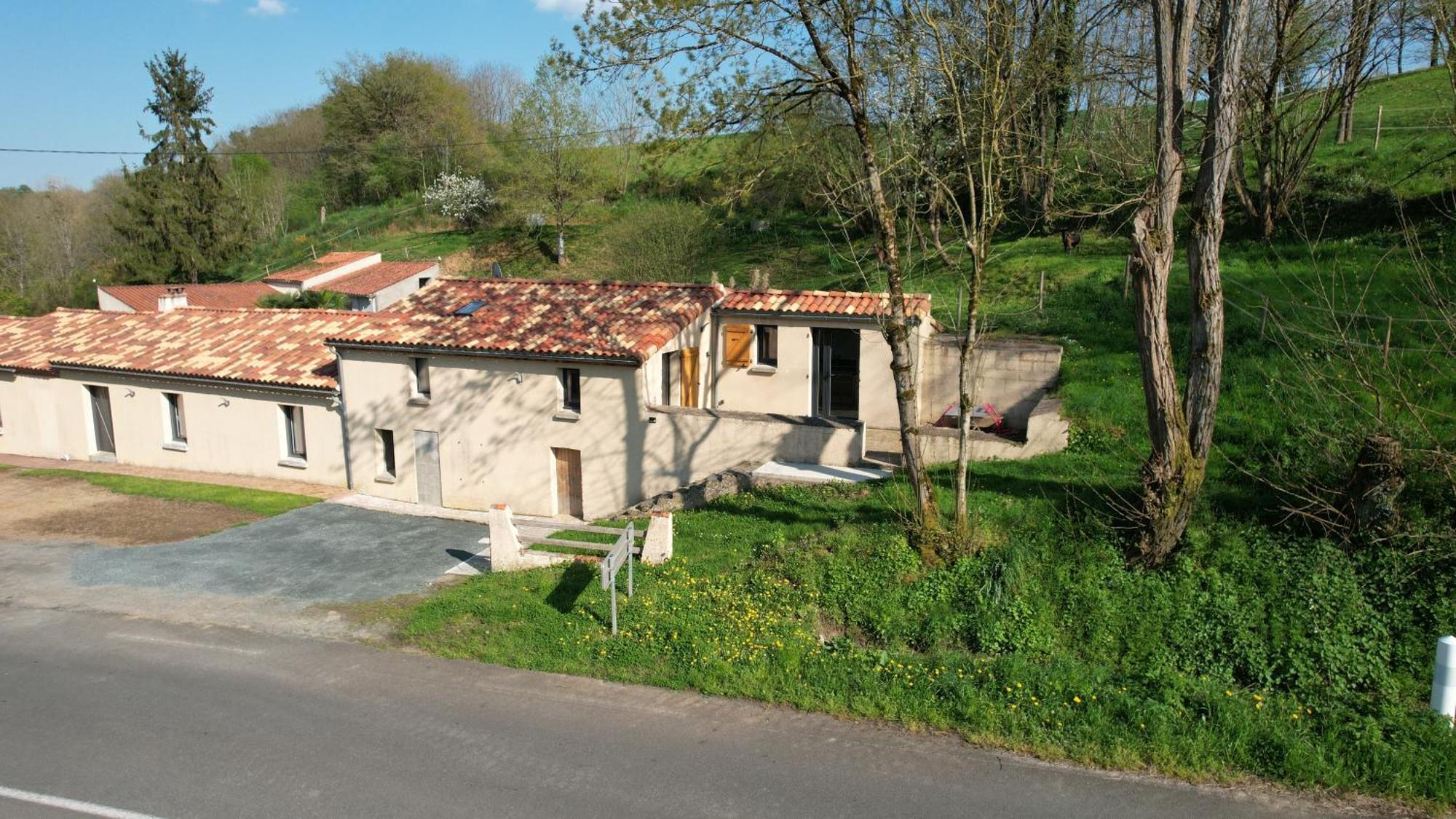 Appartement Au Calme Bournezeau Exterior foto